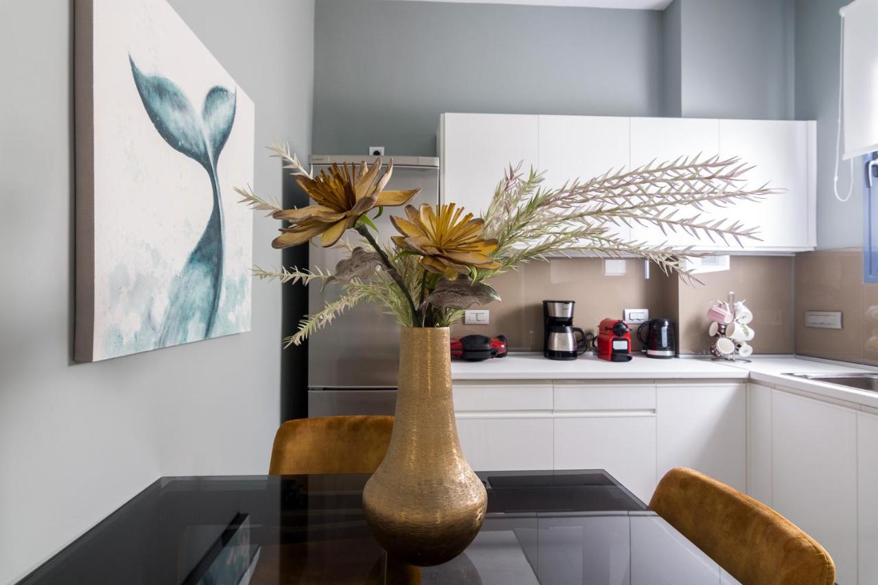 Hippy Designed 3Bedroom Apartment In Heraklion ภายนอก รูปภาพ