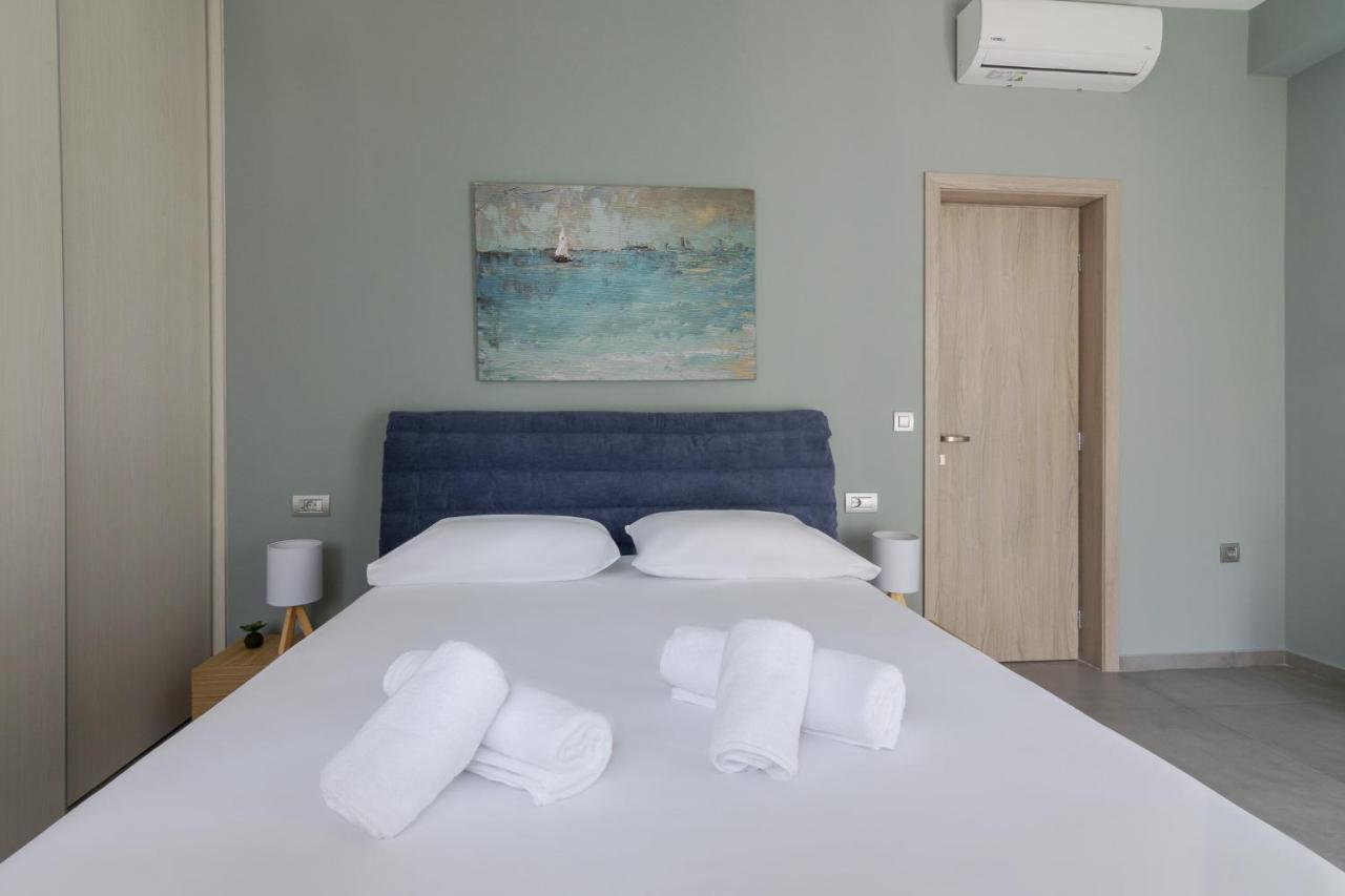 Hippy Designed 3Bedroom Apartment In Heraklion ภายนอก รูปภาพ