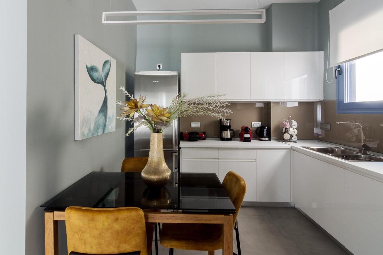 Hippy Designed 3Bedroom Apartment In Heraklion ภายนอก รูปภาพ